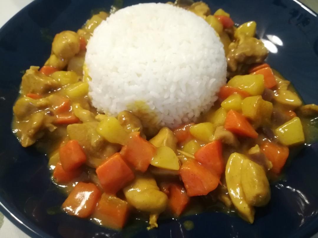 咖喱鸡肉饭