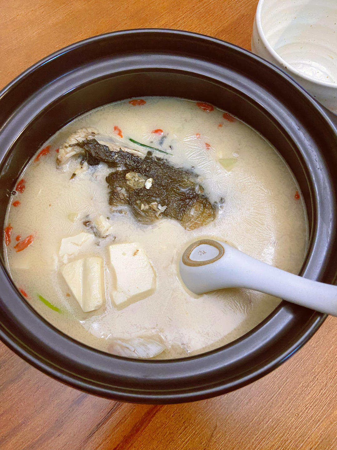 鱼头豆腐汤