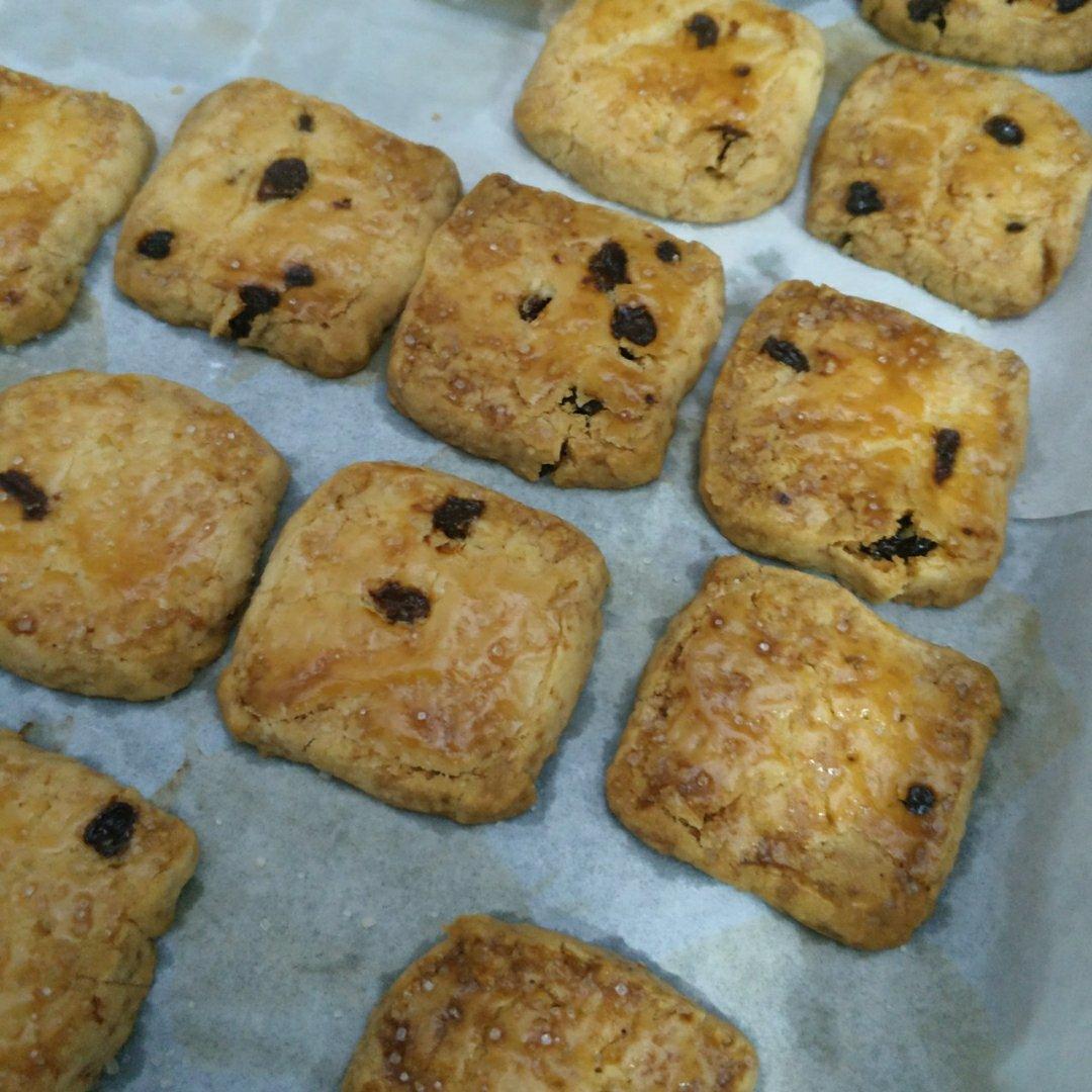 不网红，就做一个纯粹蓝罐味道的黄油黑加仑曲奇