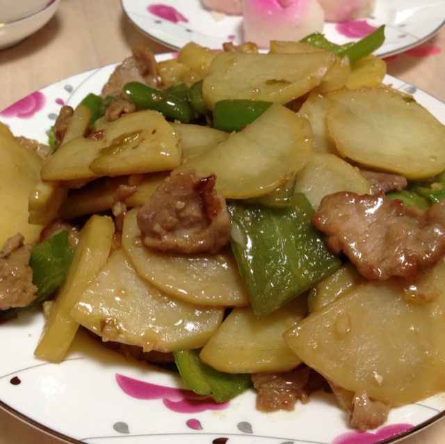 土豆青椒炒肉片