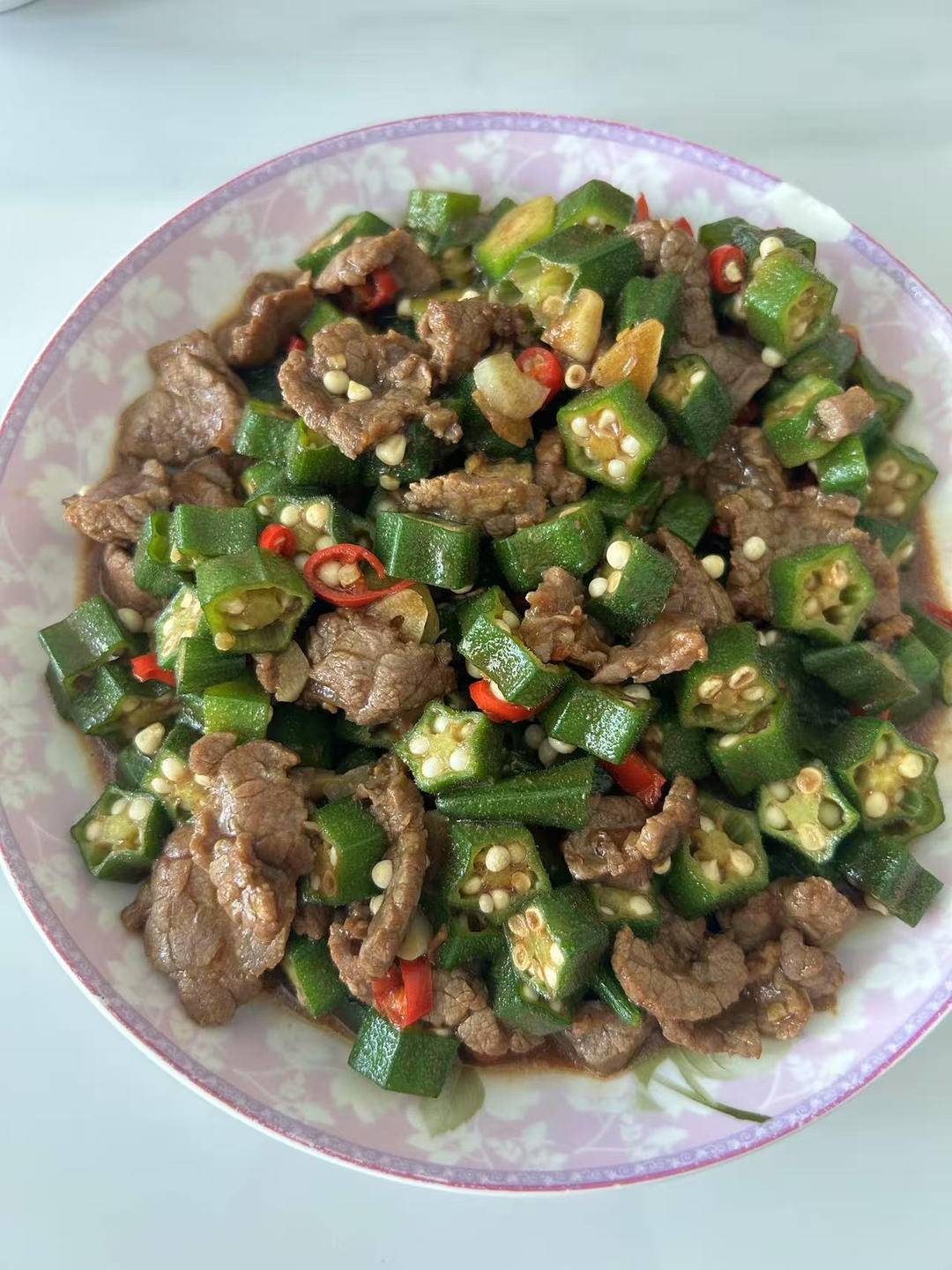 秋葵炒牛肉粒