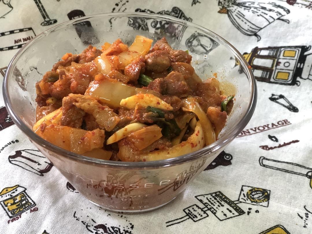 秘制泡菜炒五花肉