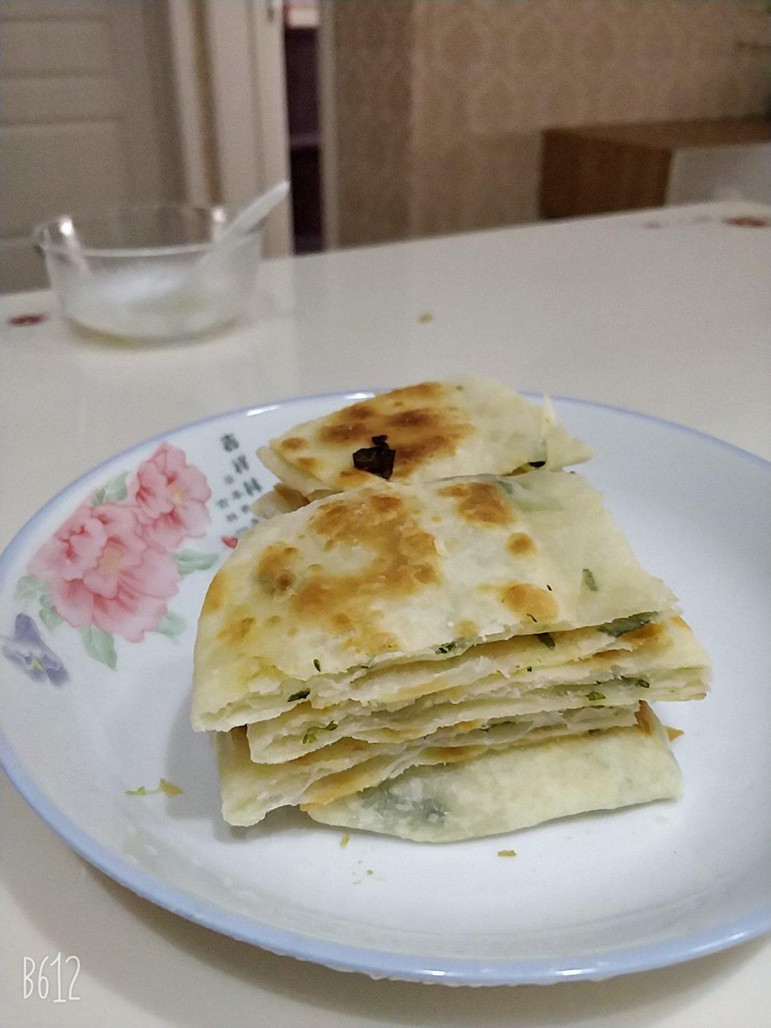 做法简单的 葱香千层饼