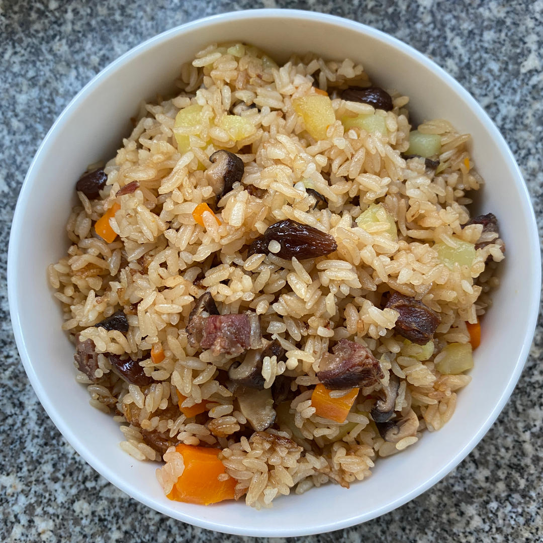 懒人电饭锅香肠焖饭/煲仔饭