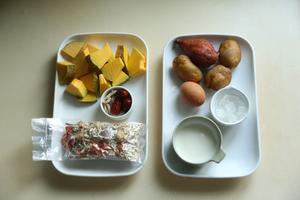 南瓜糖水汤+ 竹蔗茅根饮+ 土豆沙拉【11月北鼎蒸炖锅食谱】的做法 步骤1