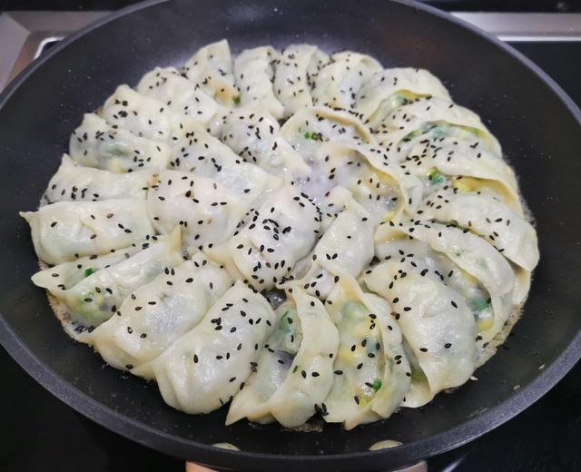 easy•煎饺-锅烙的做法