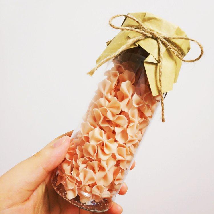 婴儿辅食：彩色卡通蝴蝶面