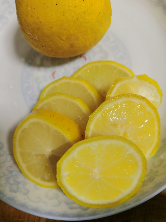 超简单柠檬水的做法