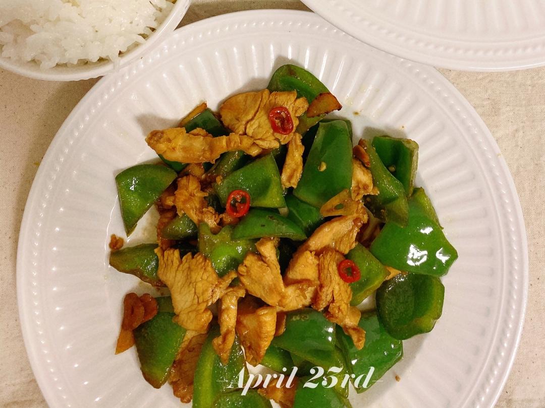 嫩滑不柴——辣椒炒鸡胸肉