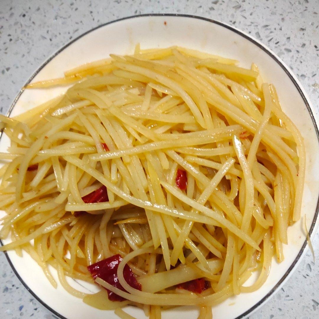 酸辣土豆丝的家常做法 超级下饭
