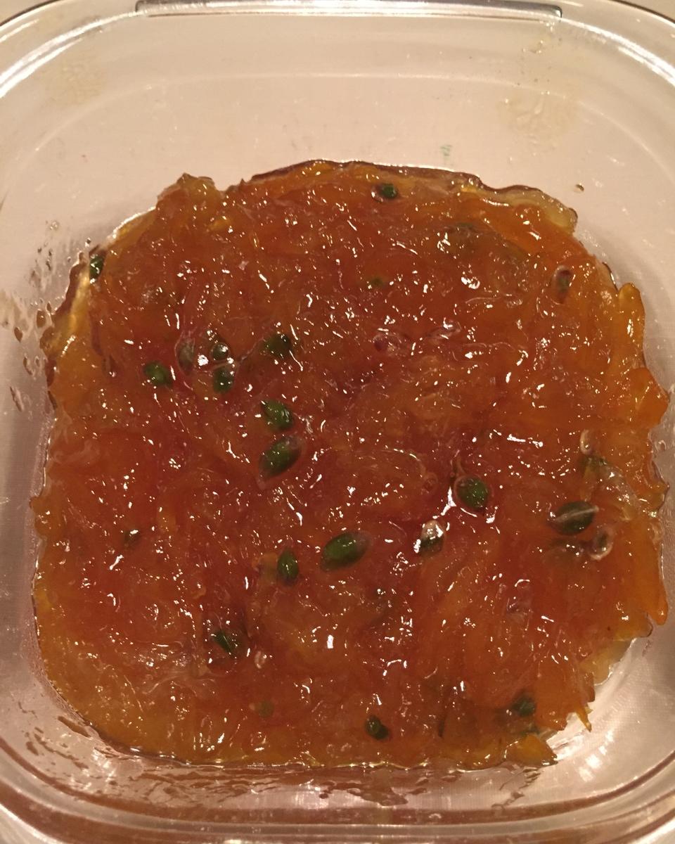 金桔酱润肺止咳化痰疗效好。金桔酱。