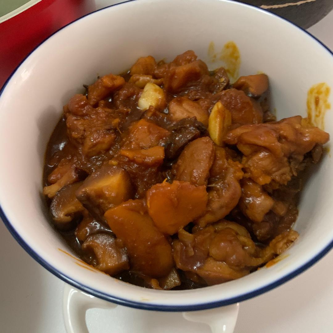 香菇炖鸡腿肉