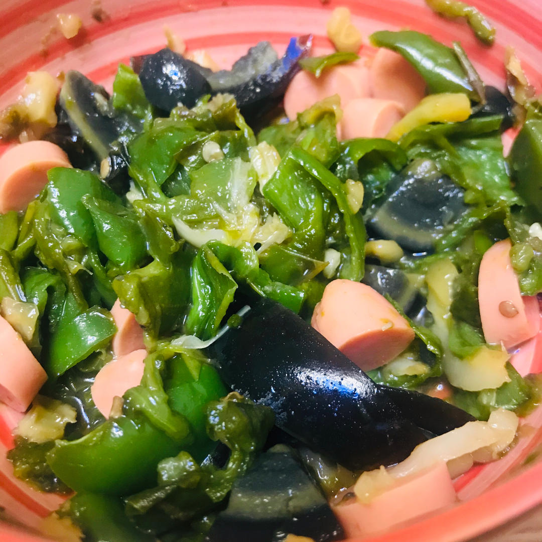 擂辣椒皮蛋茄子