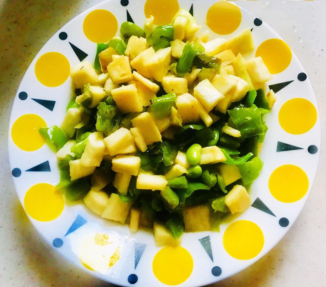 茭白青椒炒毛豆 by wqy的做法