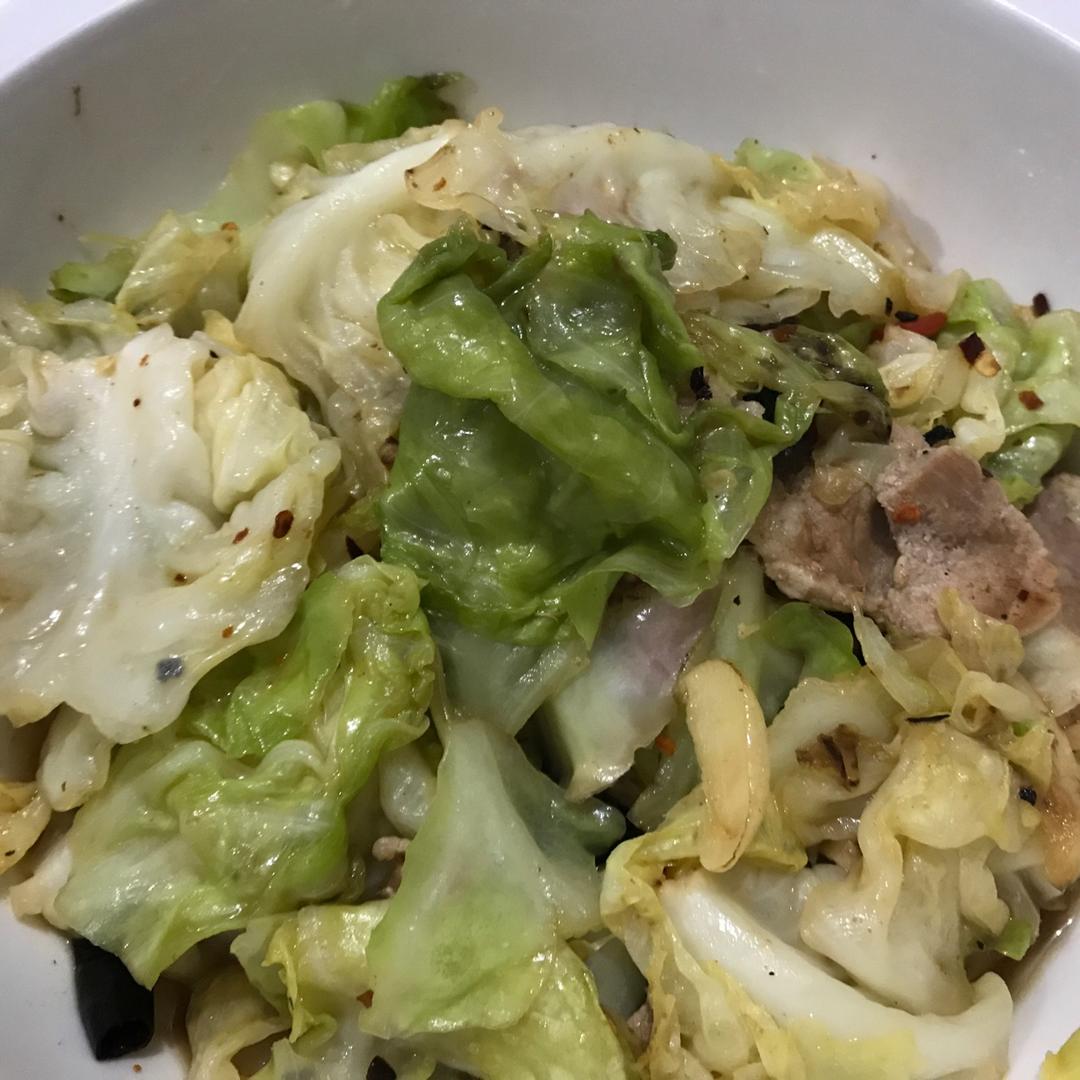 手撕包菜小炒肉