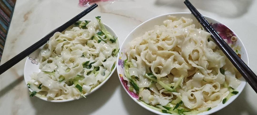 油泼刀削面