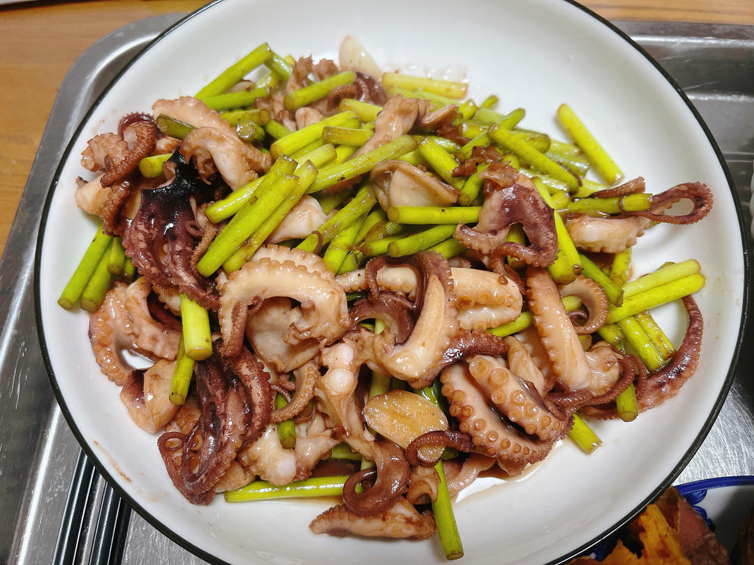 八爪鱼炒蒜苔「超级下饭」