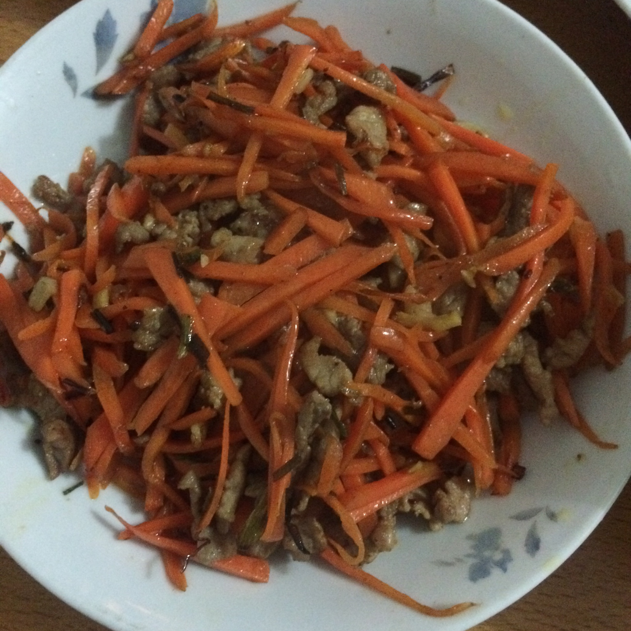 胡萝卜炒肉