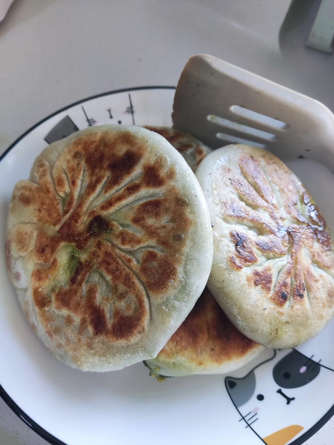 皮薄如纸的韭菜馅饼|免揉面法