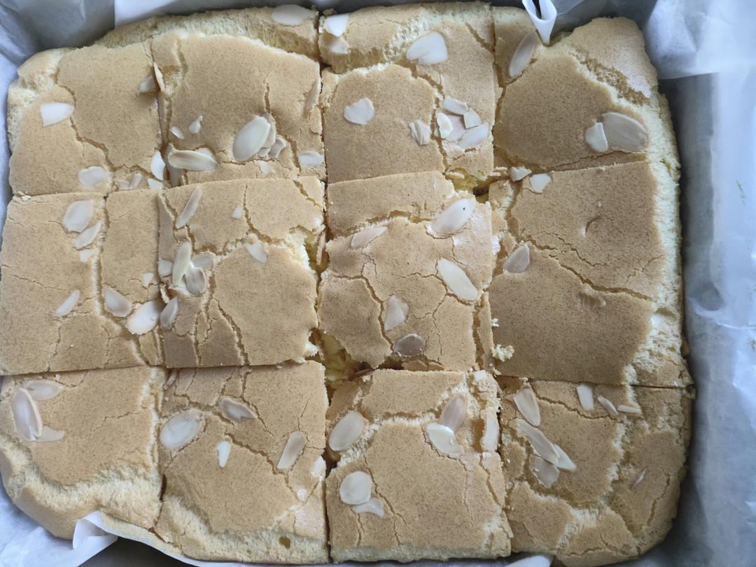 糯米戚风小蛋糕~香香软软糯糯的小蛋糕~