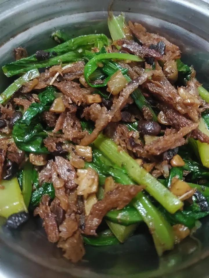 豆豉鲮鱼油麦菜