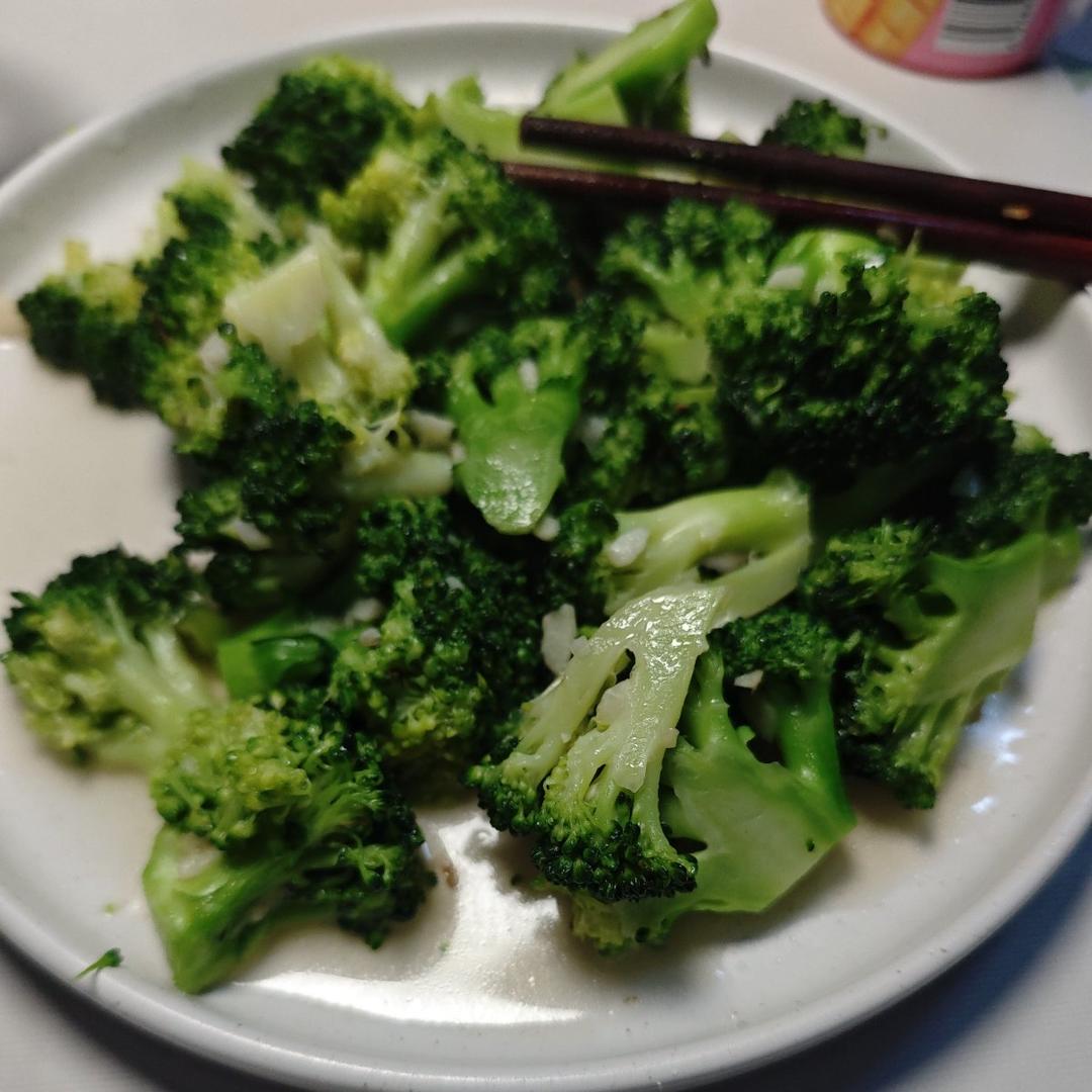清清淡淡的家常小炒——蒜蓉西兰花