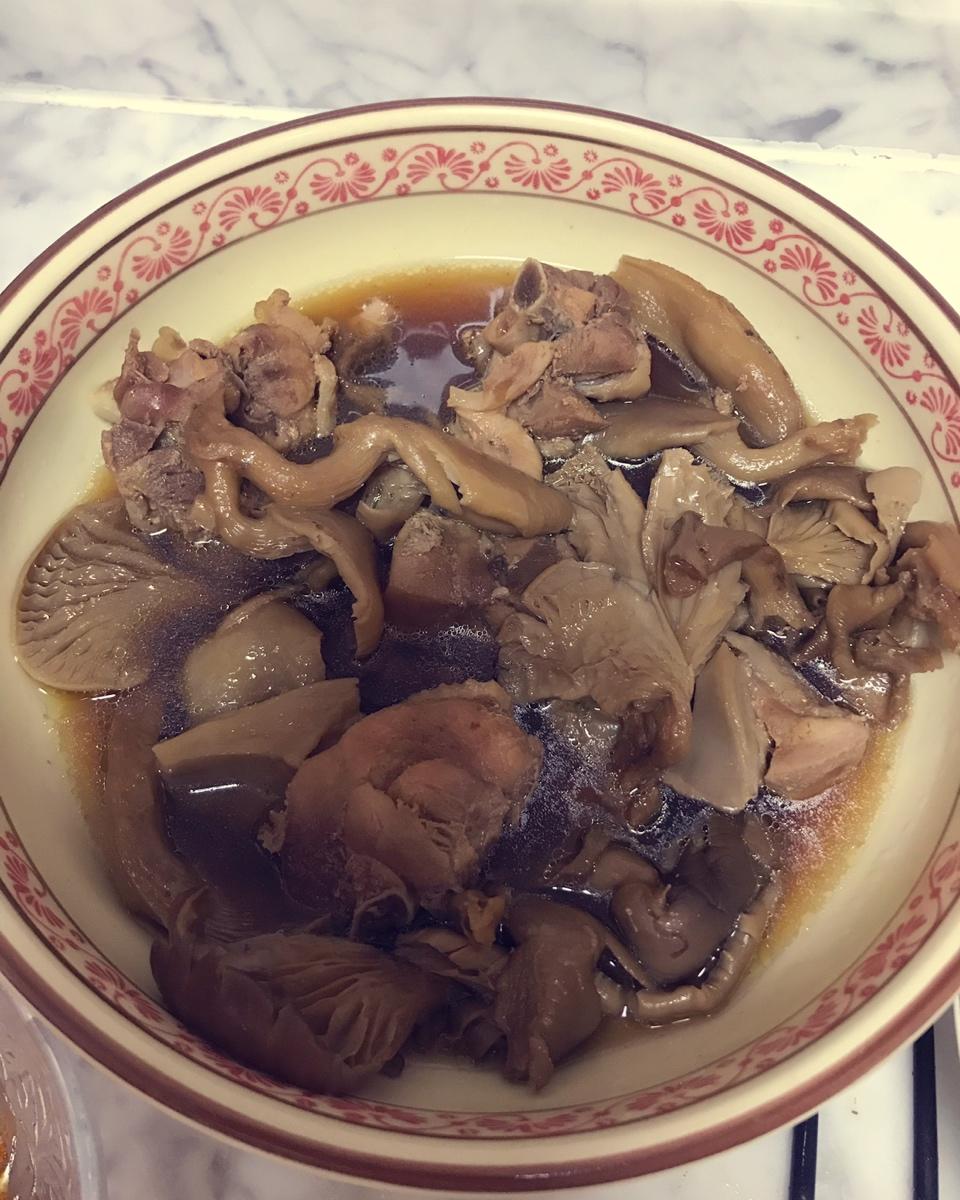 电饭锅版炖鸡腿