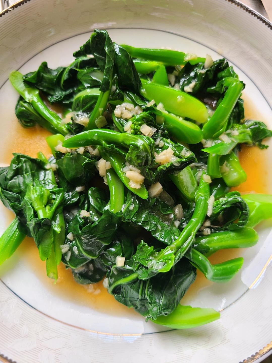 蚝油芥蓝，改刀后的比不改刀好吃百倍