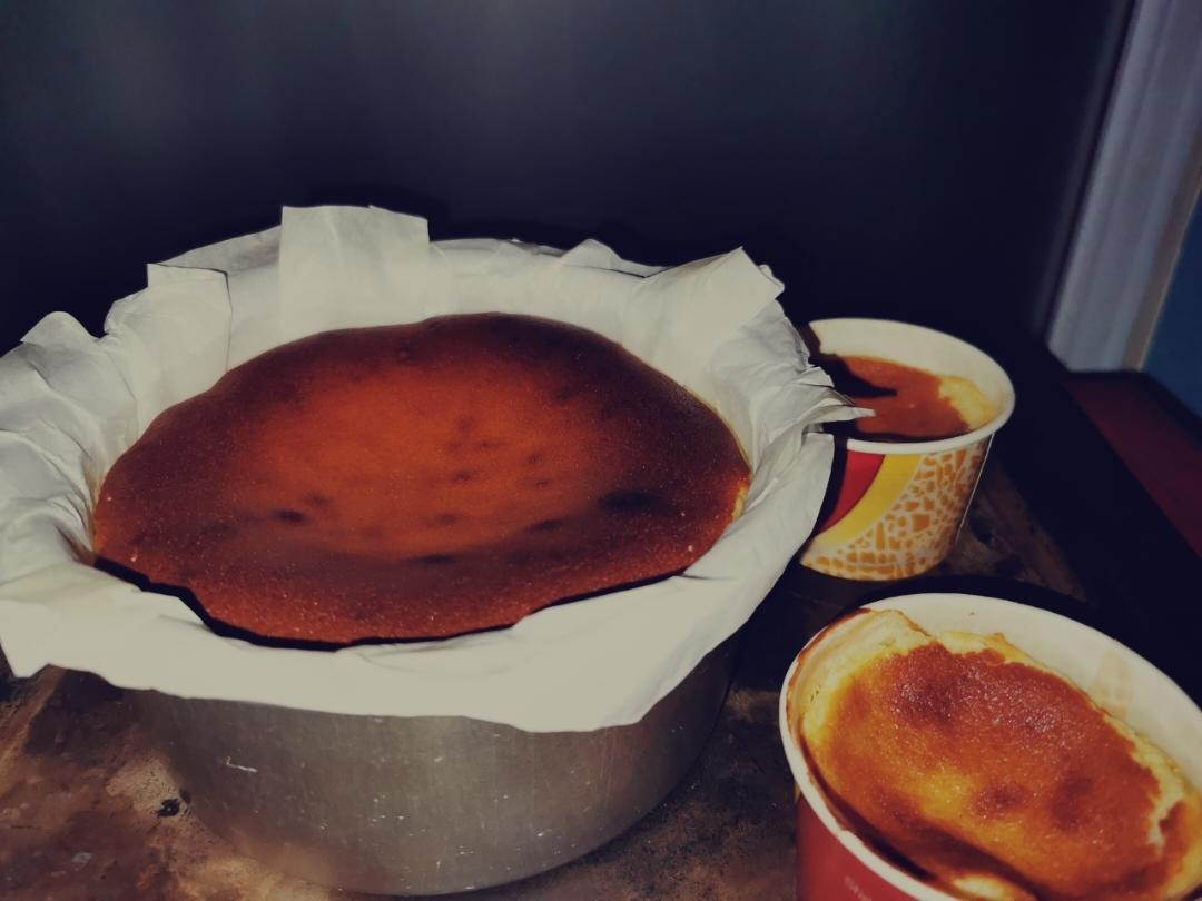 会duang的巴斯克芝士蛋糕，新手友好，甜度刚刚好