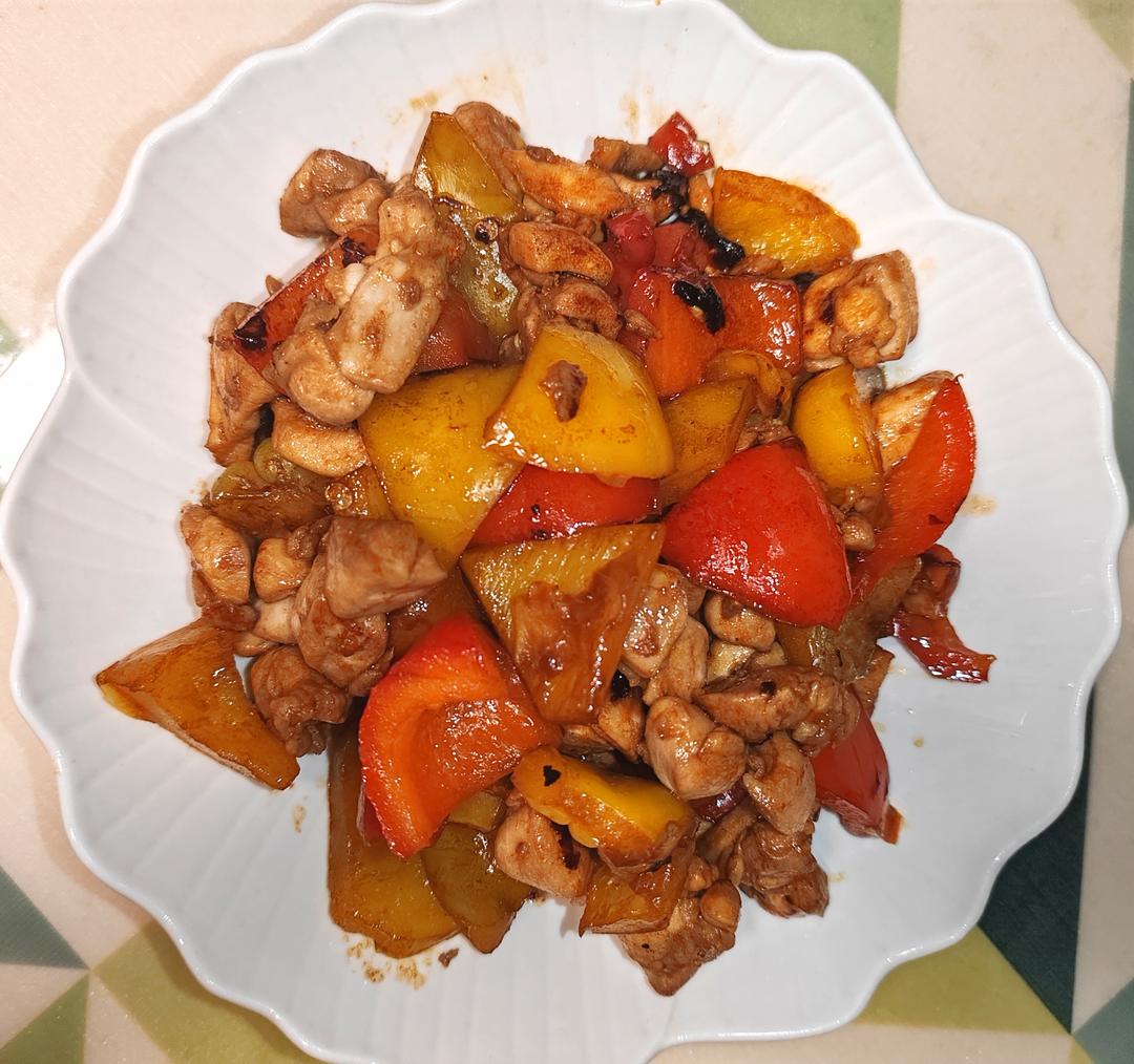 彩椒炒鸡腿肉的做法