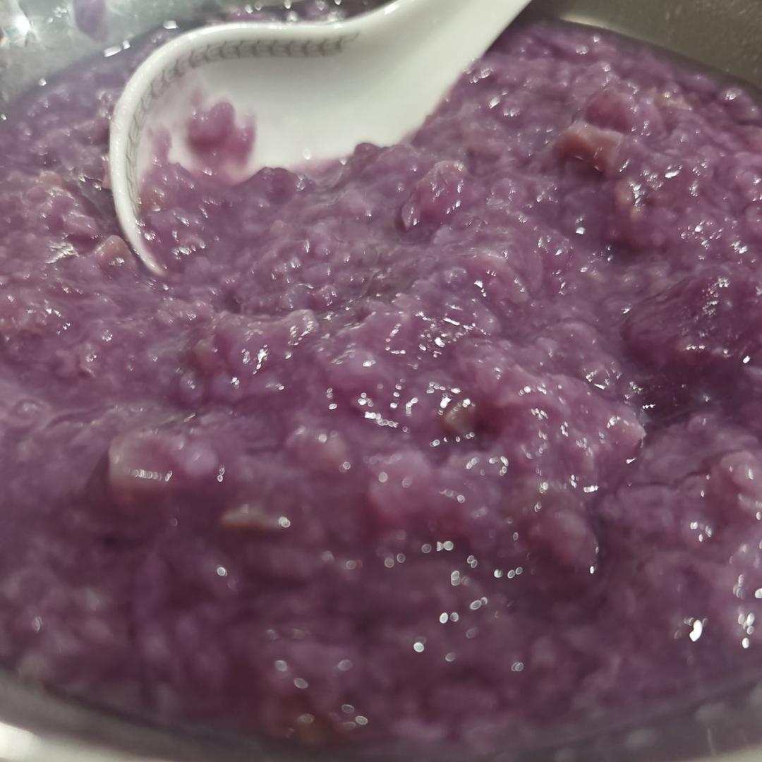 紫薯粥（不变颜色技巧）紫薯大米粥（适合一岁以上婴幼儿辅食）电饭煲版
