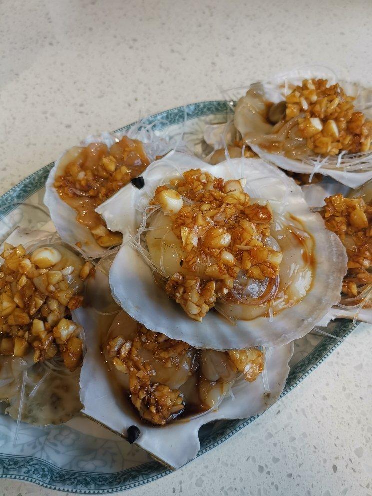 蒜蓉扇贝肉蒸粉丝