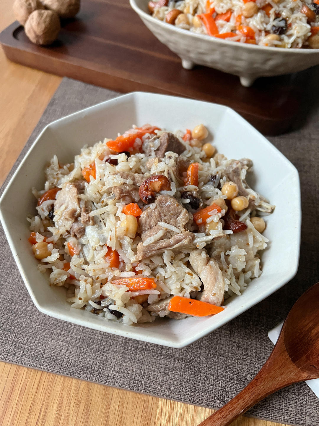 羊肉抓饭+鹰嘴豆的做法