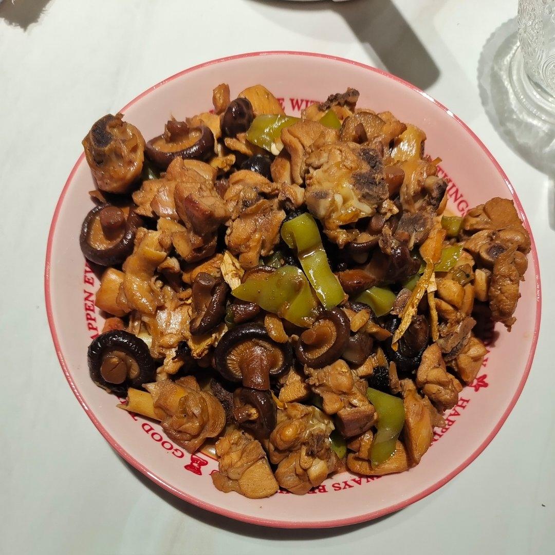 香菇炖鸡