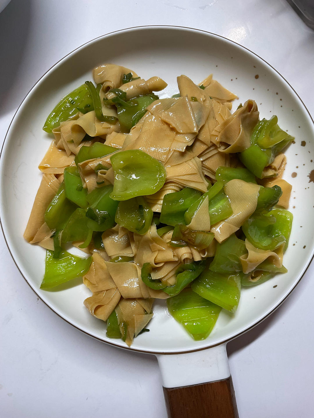 青椒/尖椒：炒：干豆腐/千张/豆皮