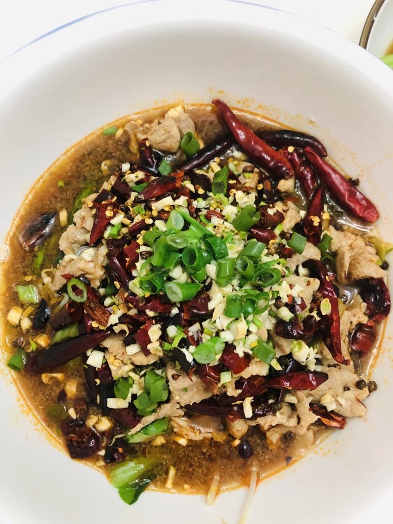 厨师长教你：“水煮肉片”的正宗做法，这味道真的很四川