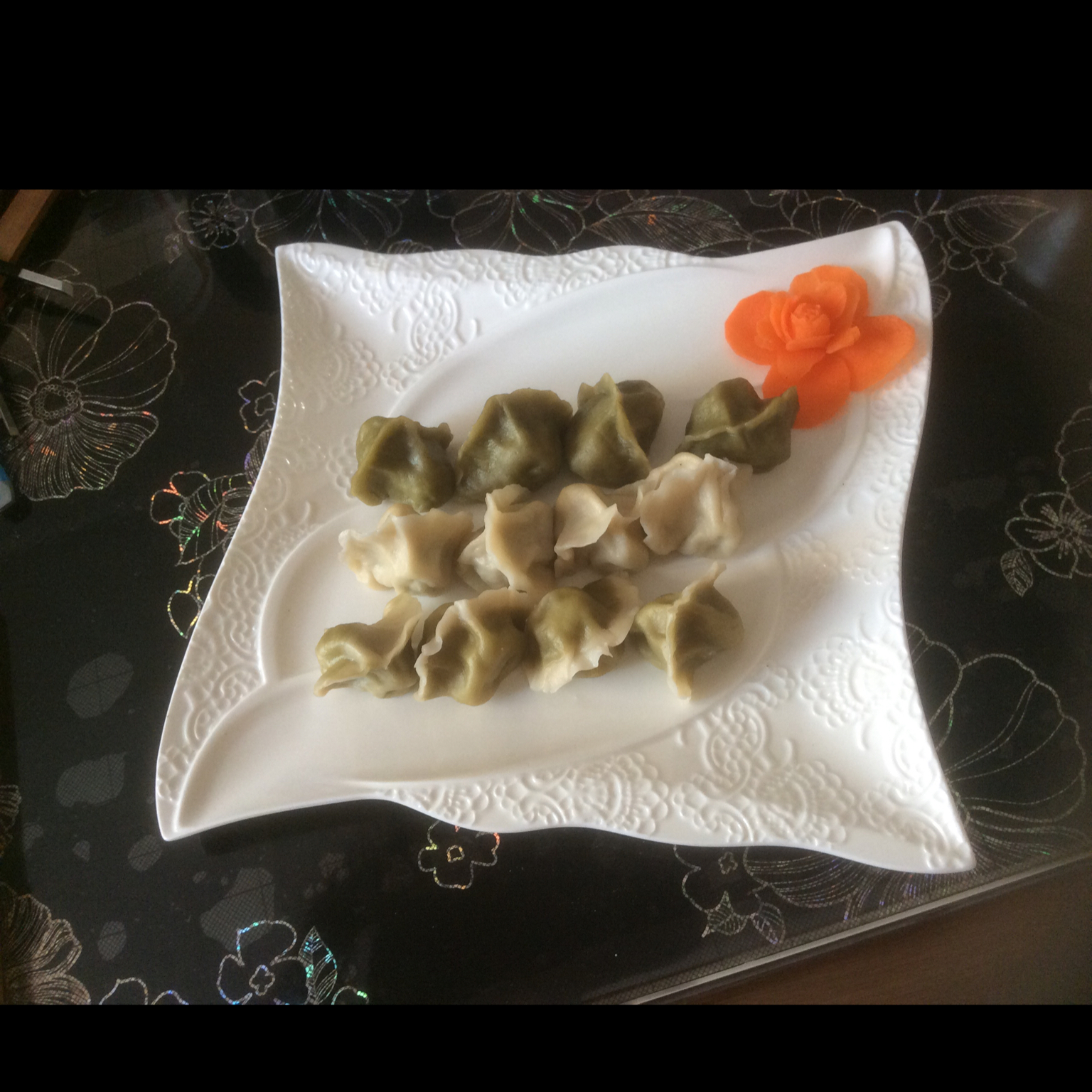 彩色沙馅水饺（白菜扇贝丁）