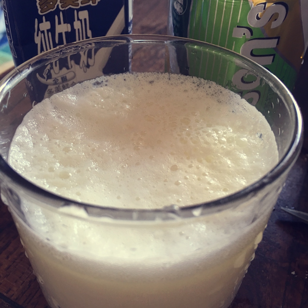 绿色小巫巫做的忌廉沟鲜奶