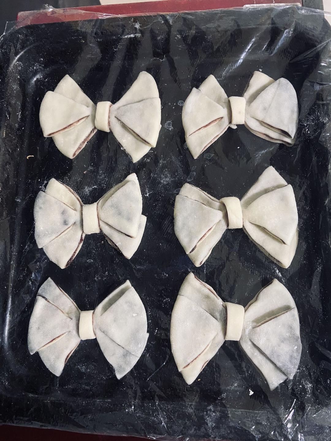 好吃又好看的蝴蝶结🎀豆沙面包