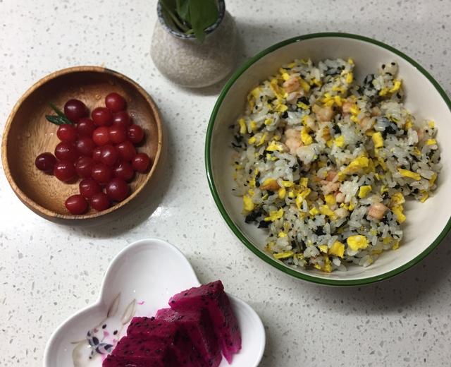 不用卷的懒人海苔饭的做法