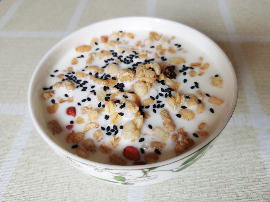 醪糟牛奶麦片