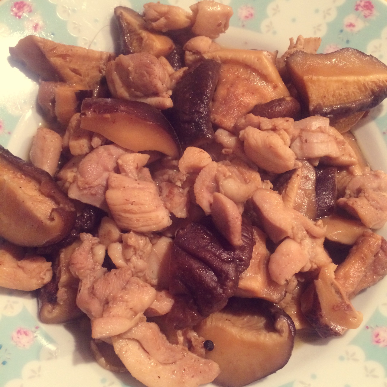 香菇鸡块
