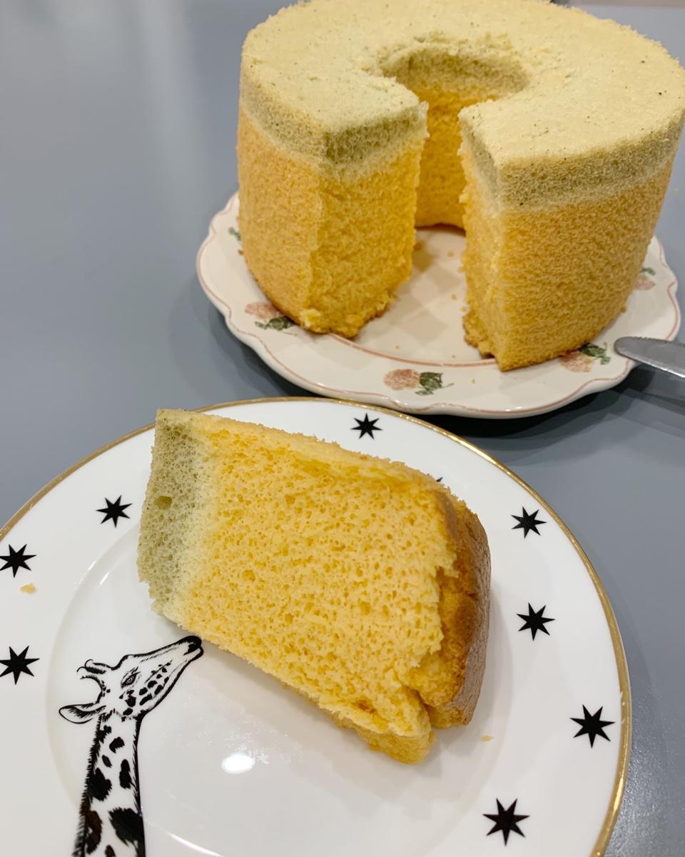 青井老师的椰香戚风