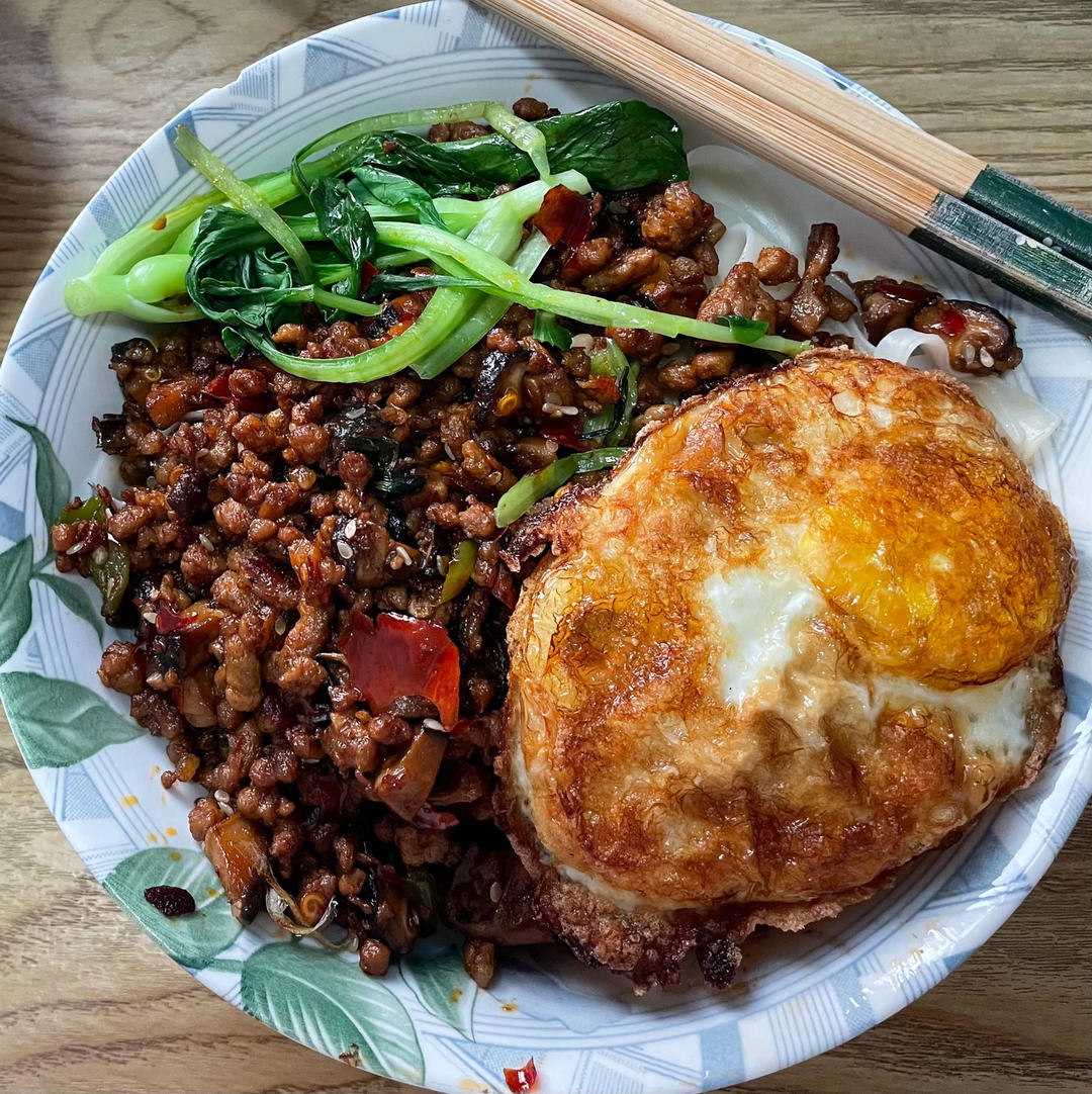 万能香菇肉酱下饭酱，香菇肉酱面，香菇肉酱盖饭