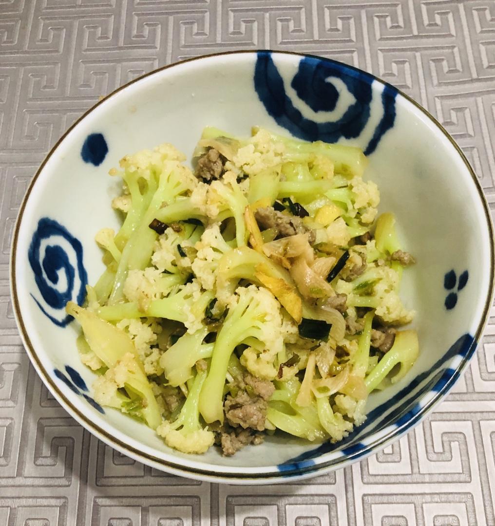 花菜炒肉沫