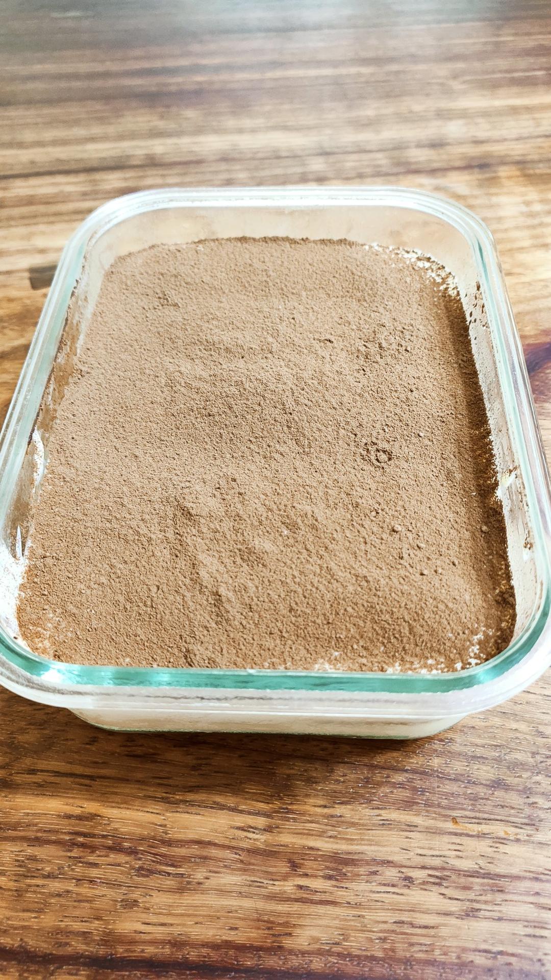 在欧洲学会的经典版提拉米苏