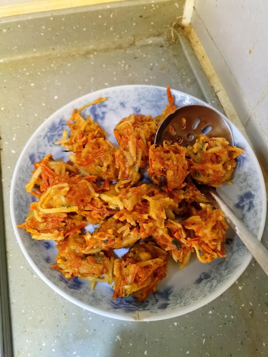 胡萝卜香菜素丸子