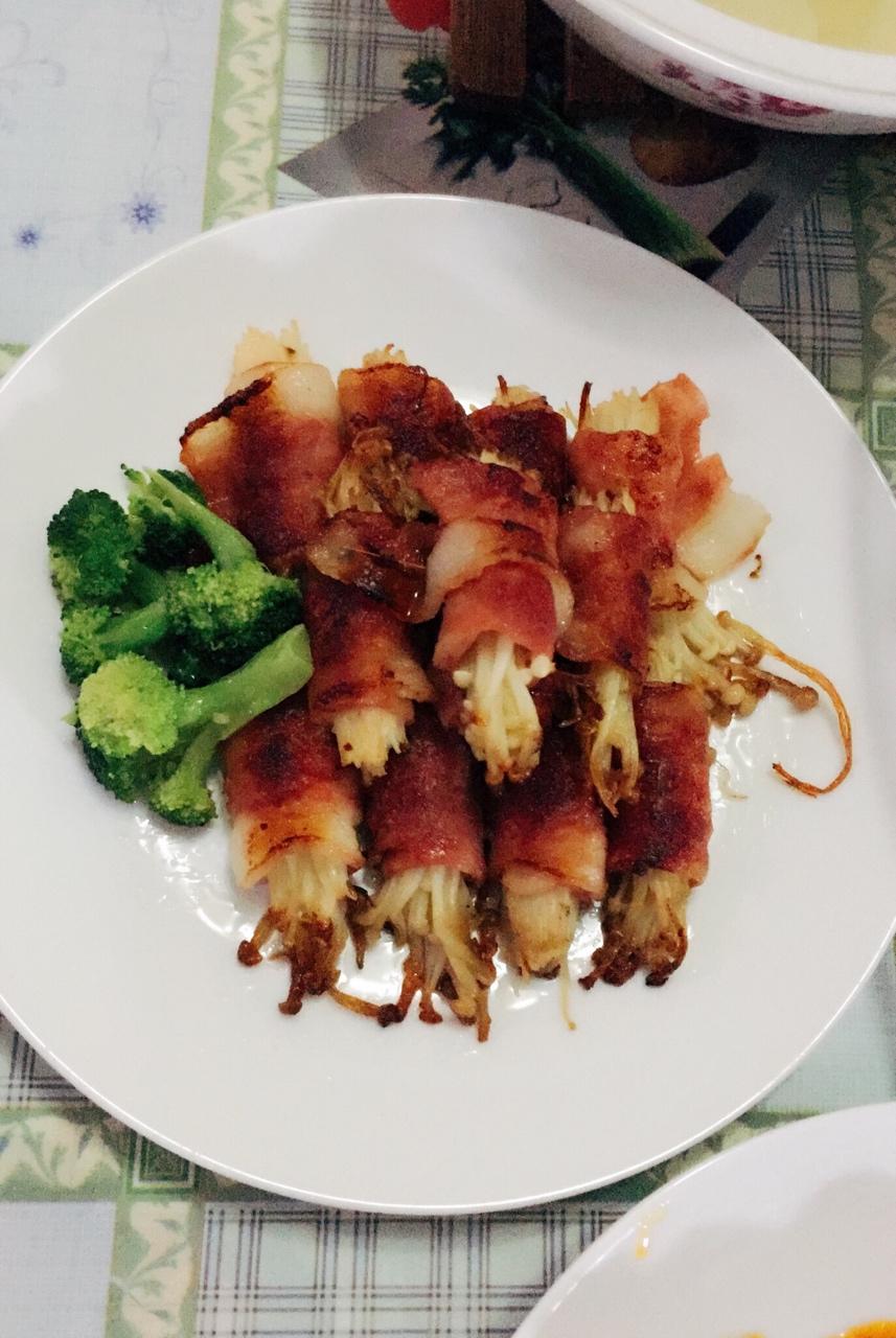 香煎培根金针菇卷