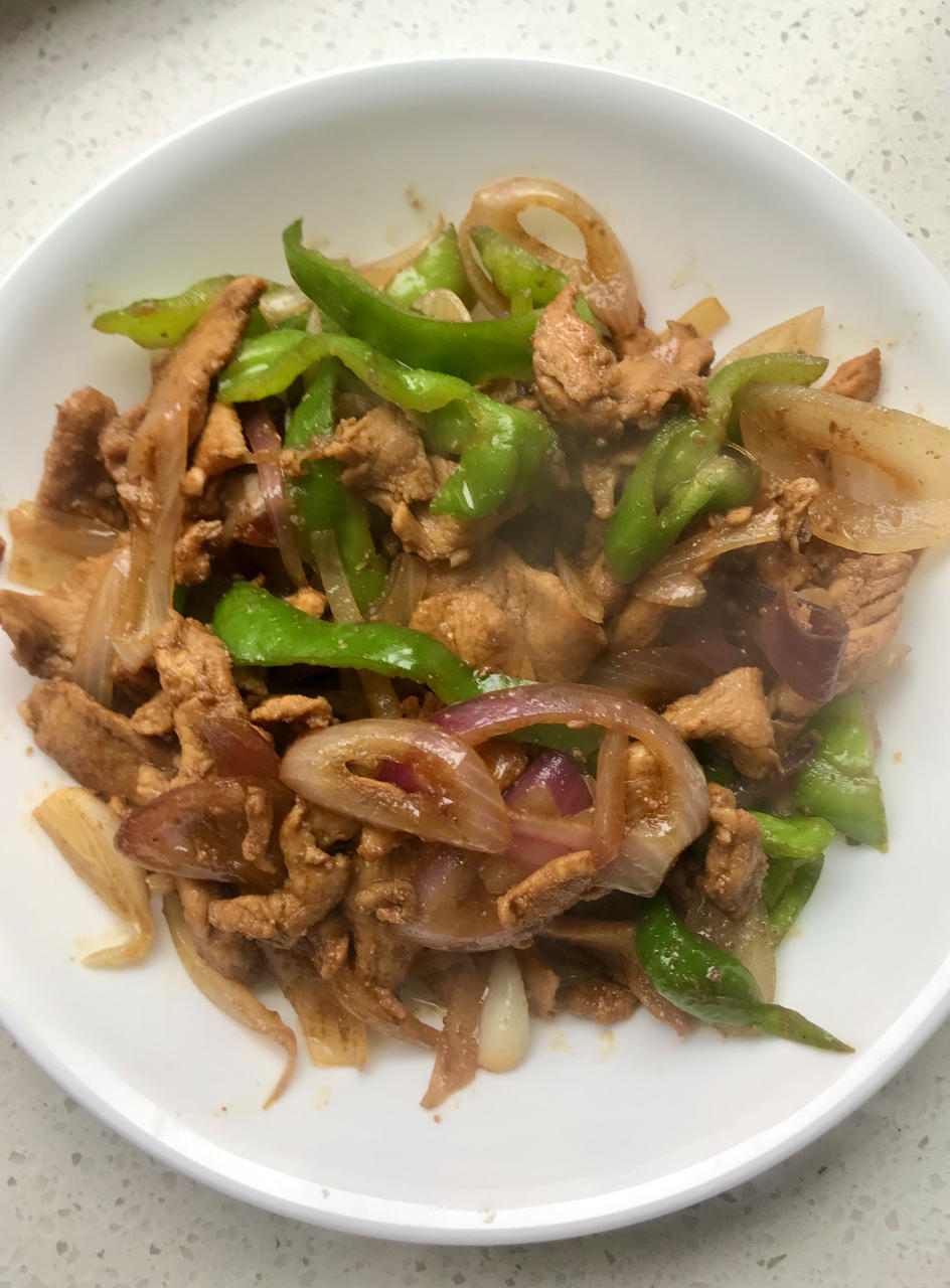 洋葱青椒炒鸡肉