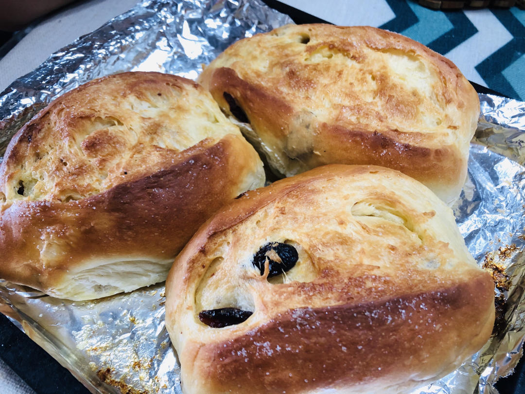 葡萄软欧（仿原麦山丘）Milk flavored bread filled with raisins and butter